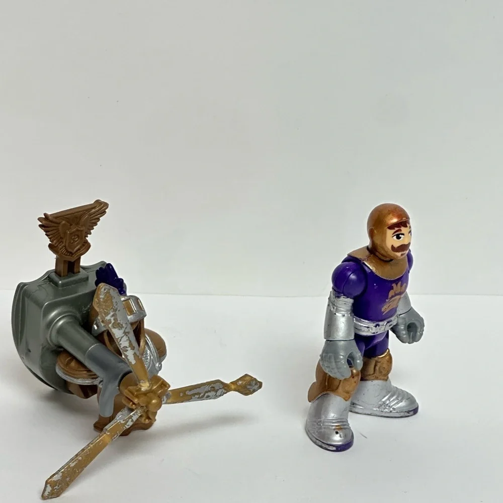 Imaginext SIR PETER THE KNIGHT Figure Tri Sword Armor Weapon 2012 Fisher Price